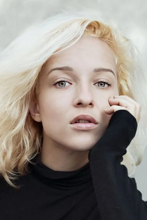 Hana Ricicová ha trabajado con Lenka Karaka en 1 ocasiones