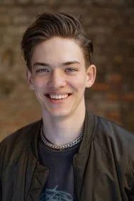 Flora Thiemann ha trabajado con Lennox Halm en 1 ocasiones