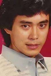 Leo Chandra interpretando a 