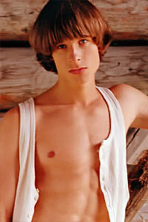 Leo Husek interpretando a