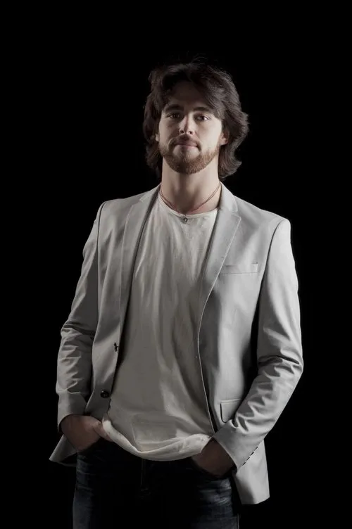 Tommaso Paradiso ha trabajado con Leo Scotti en 1 ocasiones