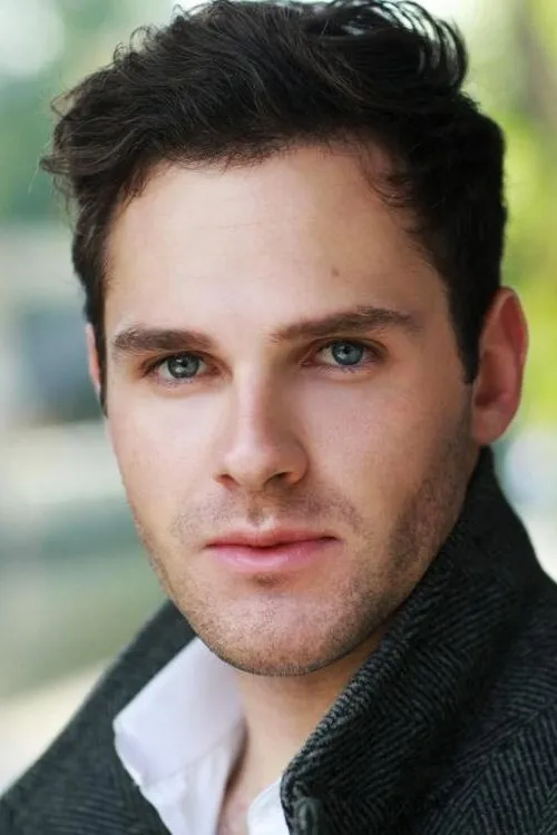 Leo Staar interpretando a Ben (The Artillery Man)