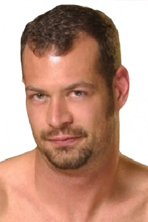 Leo Tanner interpretando a 