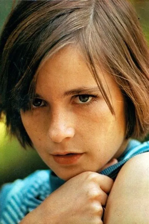 Leonora Fani interpretando a Jenny