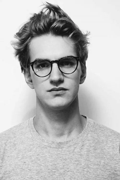 Léopold Lemarchand interpretando a Frère Laurent / Tybalt