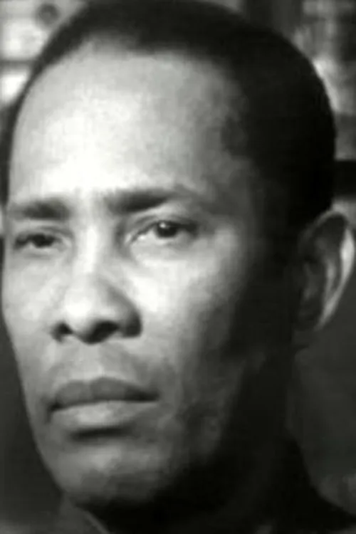 Carlos Romano ha trabajado con Léopoldo Francès en 2 ocasiones