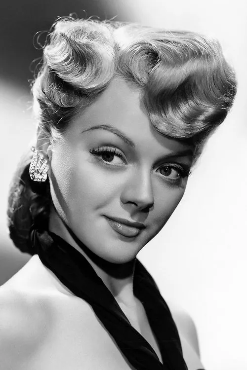 Leslie Brooks interpretando a Olga Kaminoff