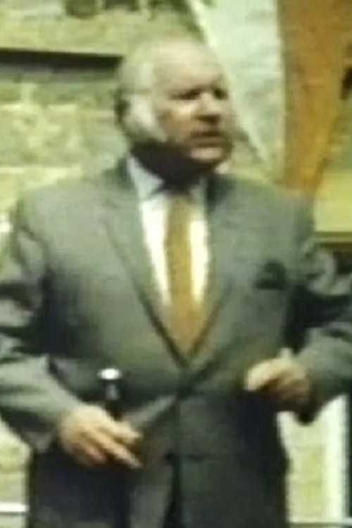 Leslie Starkey interpretando a Publican