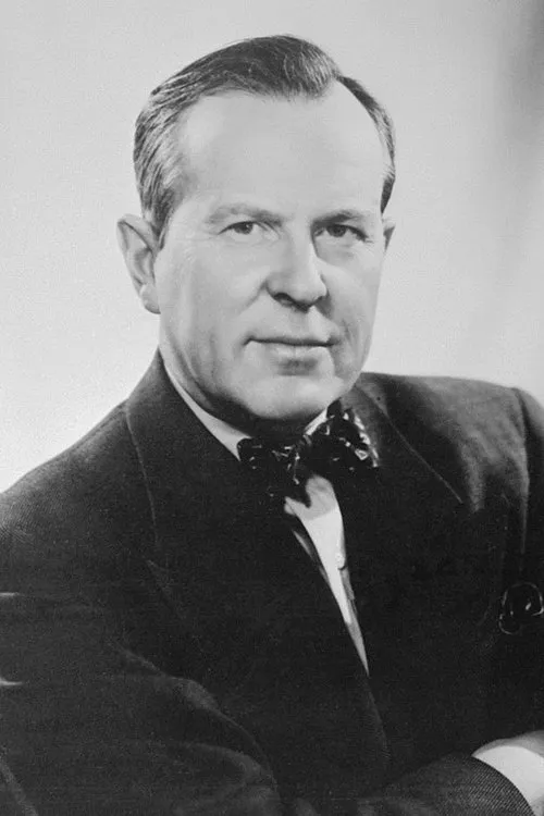 Lester B. Pearson interpretando a Self (archive footage)