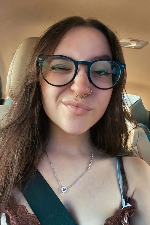 Aidan Fox ha trabajado con Lexi Sarcione en 1 ocasiones