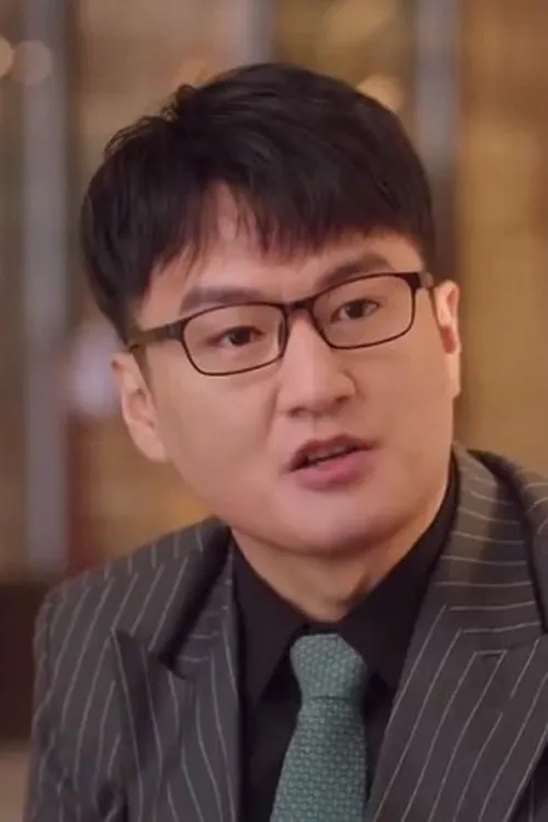 Foto de perfil del actor Li Cheng Yang en el reparto