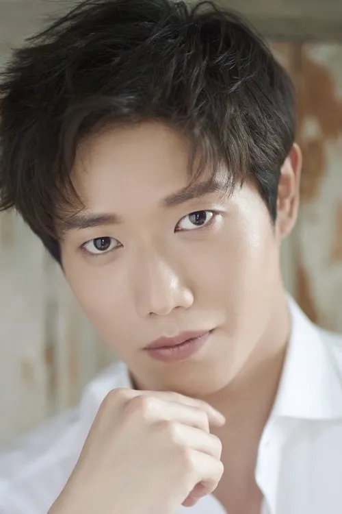 Li Jiaming — personaje: Han Chun