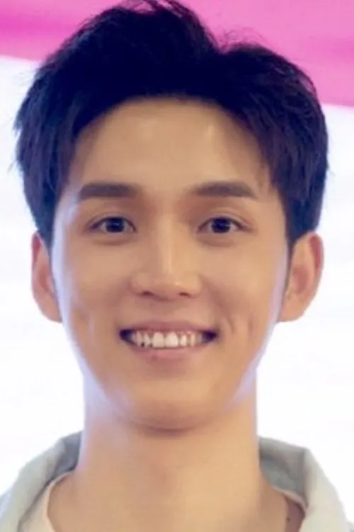 Li Yanfeng en su biografía y filmografía