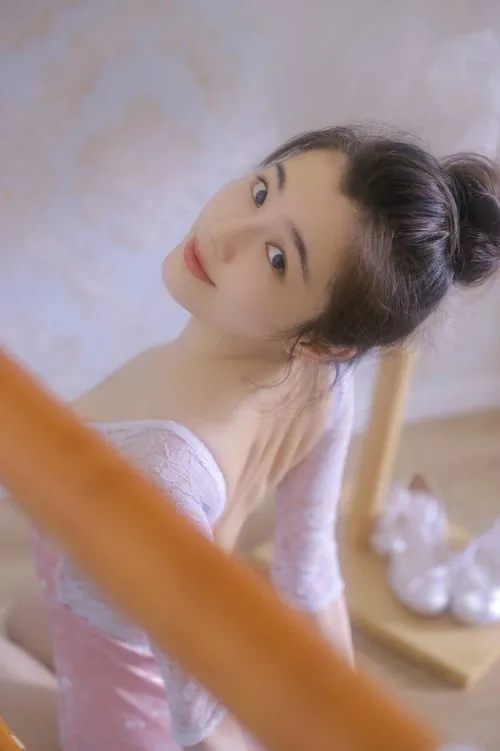 Li Yi Fan — personaje: Fang Luo Luo