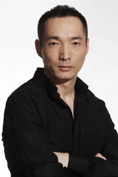 Li Yixiang interpretando a Liu Yuejin