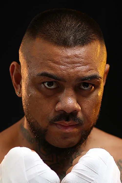 Carlos Ocampo ha trabajado con Liam Talivaa en 1 ocasiones