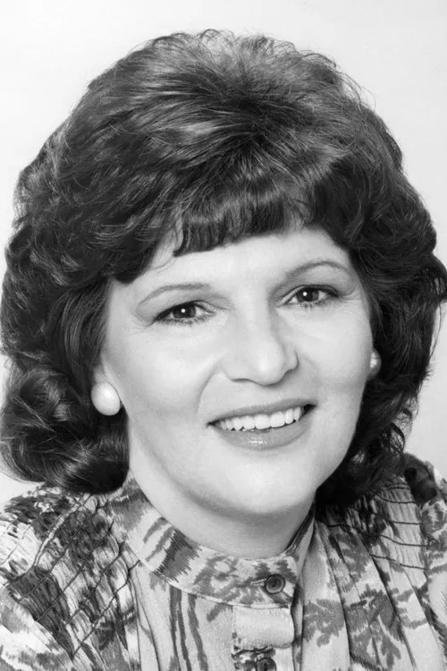 Lieux Dressler interpretando a Emma Washburn