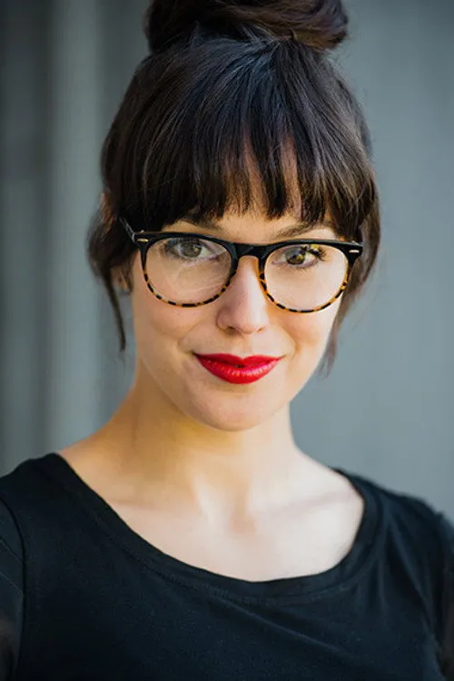 Lilà Paquette Mourmant interpretando a Sonia