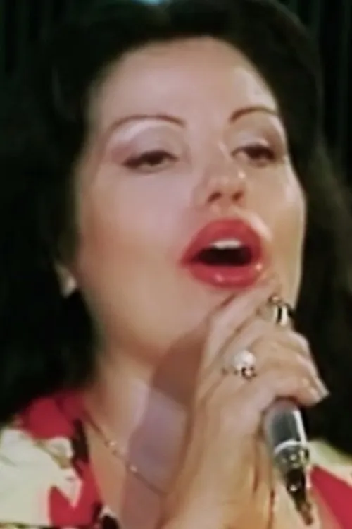 Liliana Kondakçi interpretando a Mesuesja