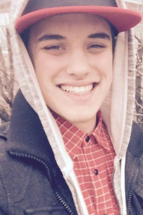 Nathan Gray ha trabajado con Lincoln Cothran en 1 ocasiones