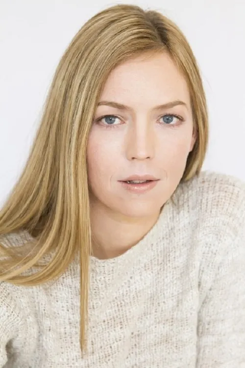 Linda Zilliacus interpretando a Bia