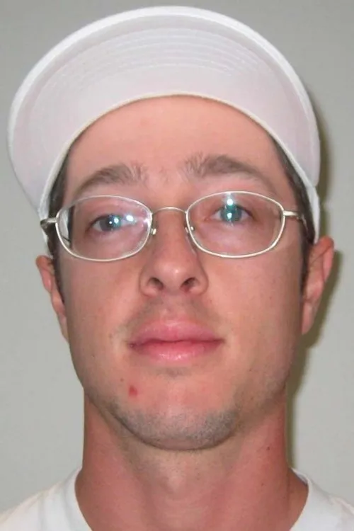 Adrian Lopez ha trabajado con Lindsey Robertson en 2 ocasiones