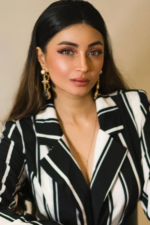 Lira Soni — personaje: Sumedha