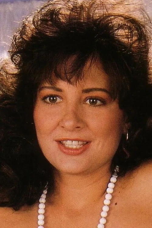 Lisa Bright en su biografía y filmografía