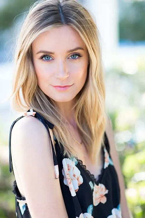 Foto de perfil del actor Lisa Chamberlain en el reparto