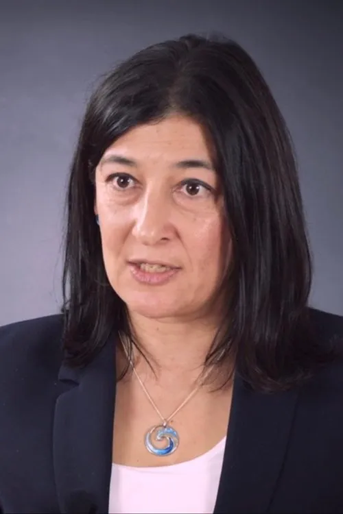 Guy Walters ha trabajado con Lisa Pine en 3 ocasiones