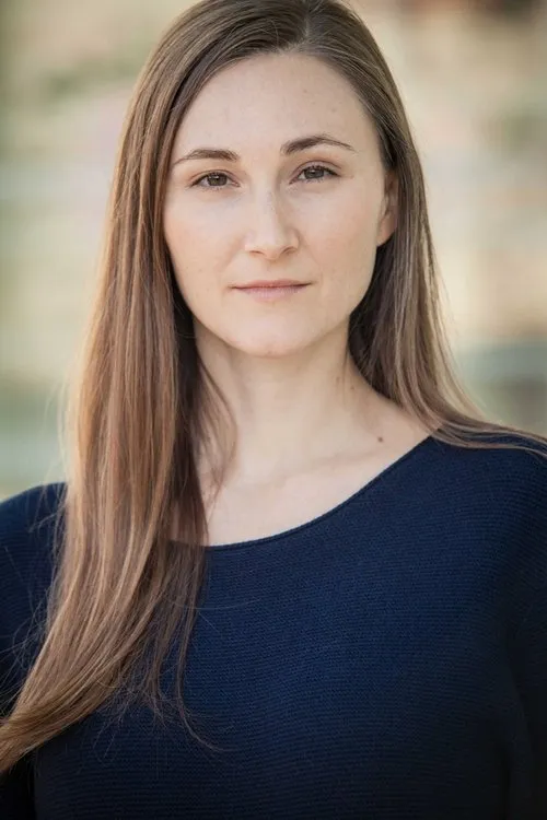 Lissy Pernthaler interpretando a Olga