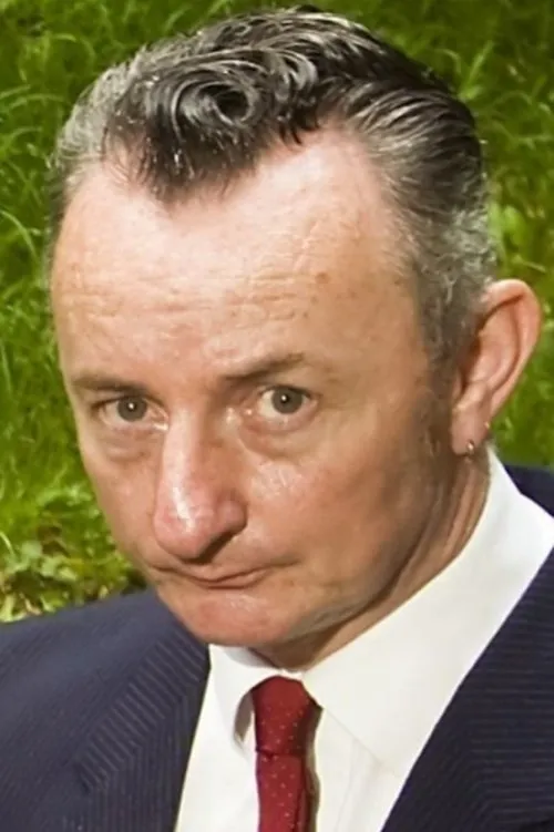 Little John Nee interpretando a Boy Soldier