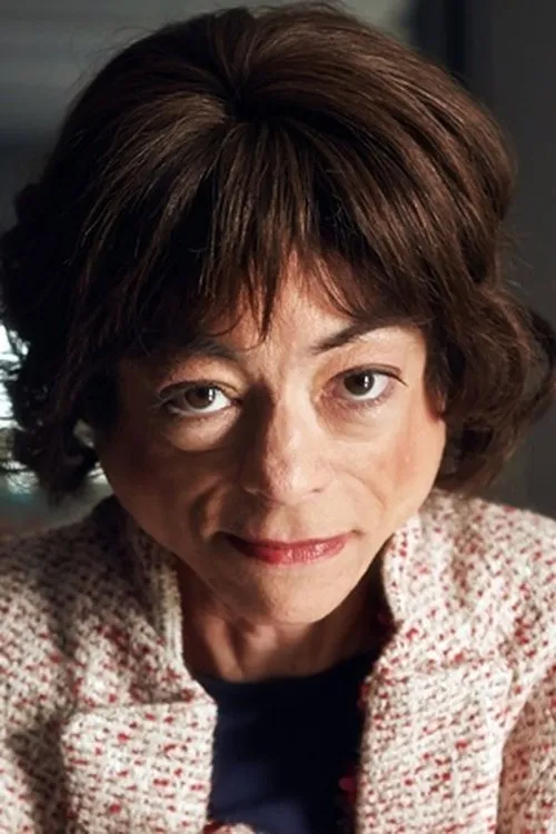 Liz Carr interpretando a Garrick