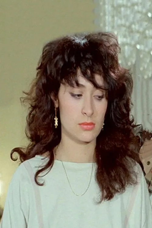 Liza Malindretou interpretando a Litsa