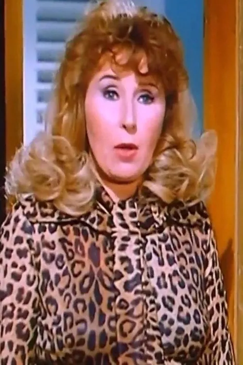 Liza May interpretando a 