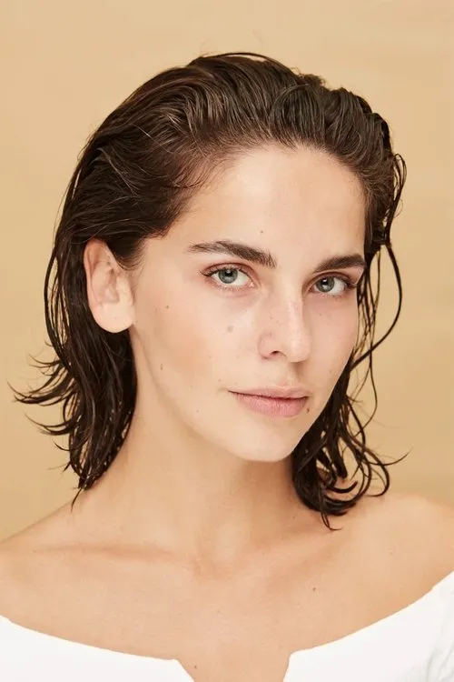 Лиза Моряк interpretando a