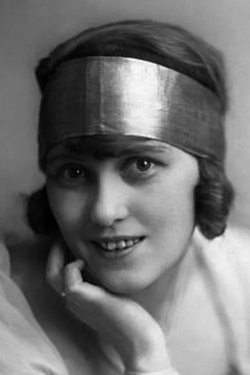 Hans Behrendt ha trabajado con Lo Bergner en 1 ocasiones