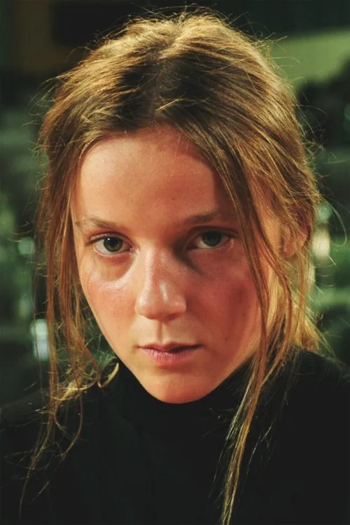 Loane Balthasar interpretando a Sarah