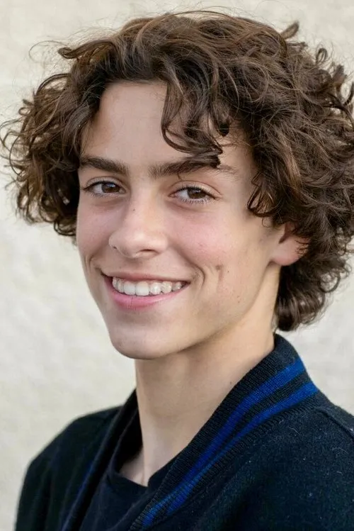 Logan Evan Gray — personaje: Miles