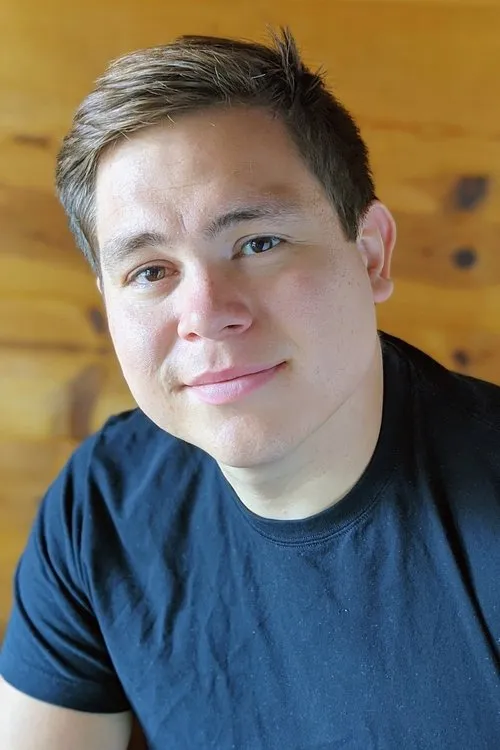 Logan Gott interpretando a Noah