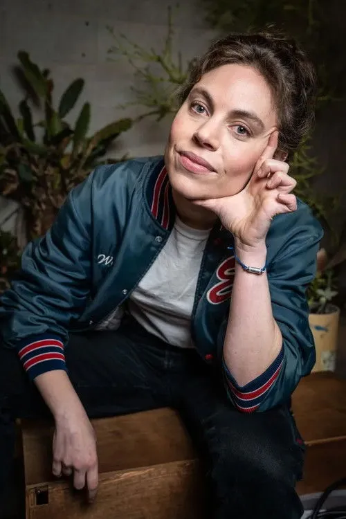 Paul Robert Langdon ha trabajado con Logan Guntzelman en 1 ocasiones