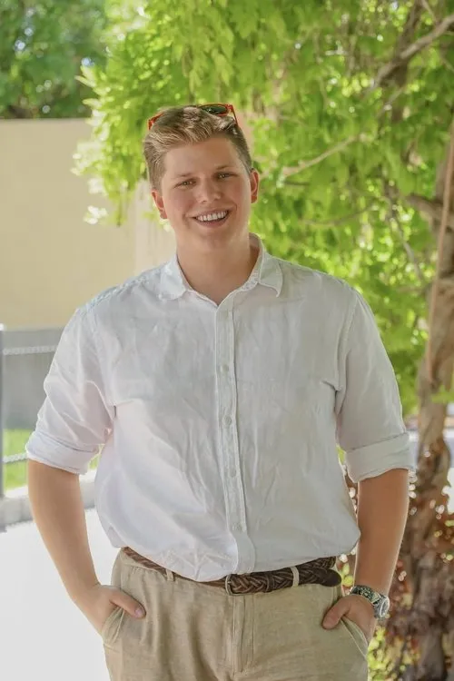 Jax Maloney ha trabajado con Logan Schreck en 1 ocasiones