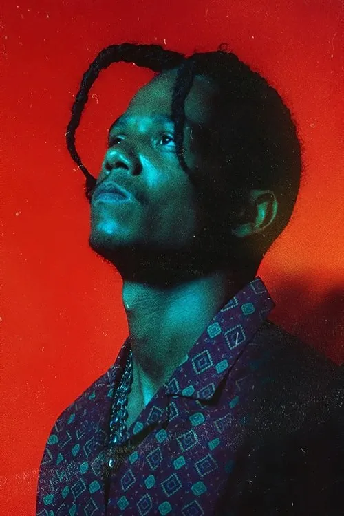 Loic Mandere interpretando a Kingtafari