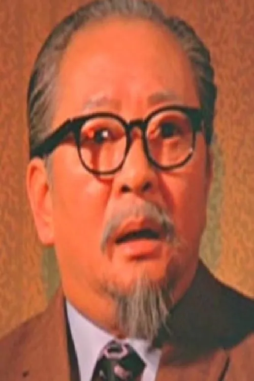 Lok Gung interpretando a Mr. To