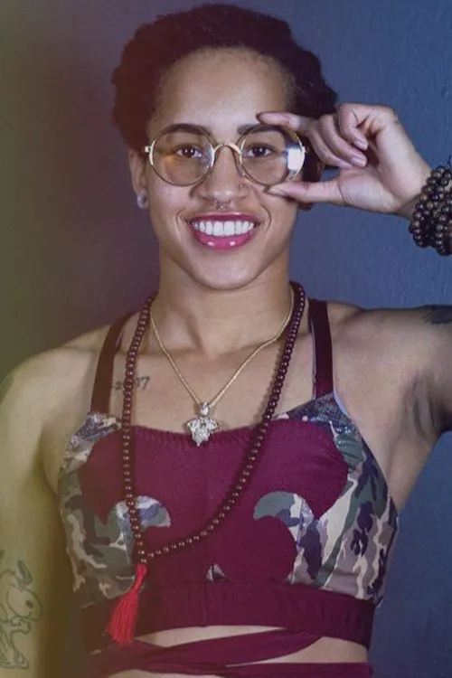 Londyn Ali interpretando a Promise Braxton