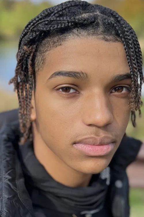 Lonnie Chavis interpretando a Tim