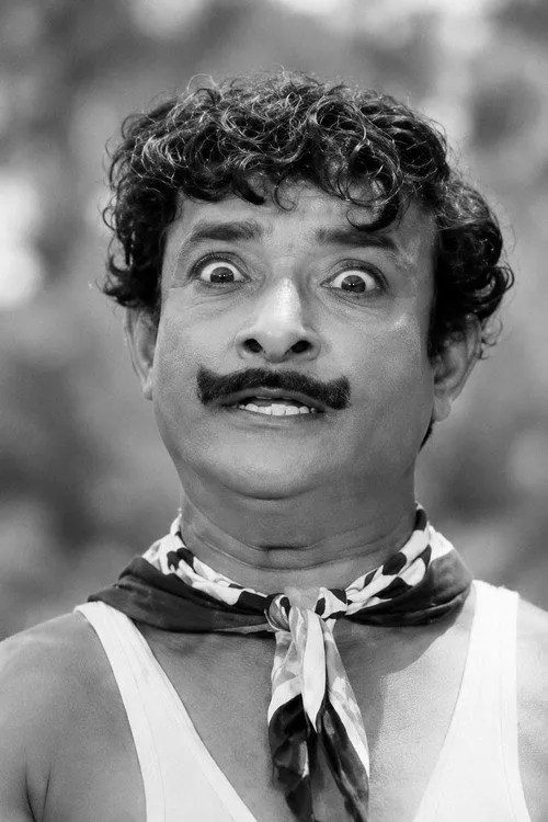 Loose Mohan interpretando a