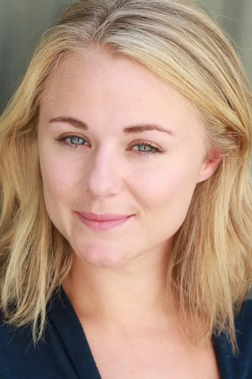 Lora Burke interpretando a Aleeda