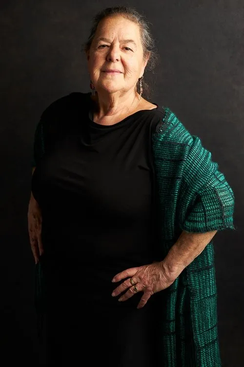 Giovanni Piccolo ha trabajado con Loraine Fabb en 1 ocasiones