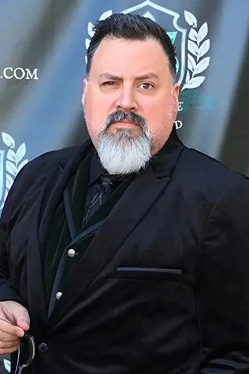 Foto de perfil del actor Loren Hoskins en el reparto